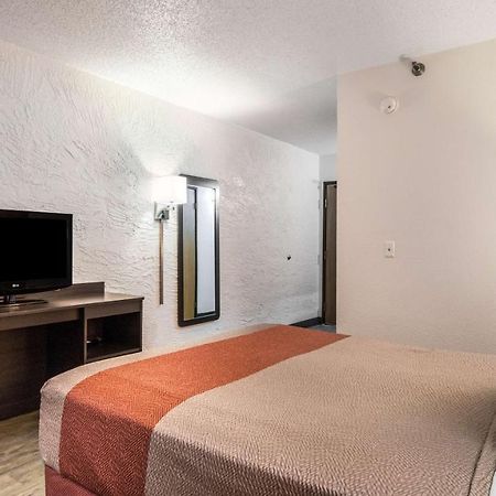 Motel 6-Elk Grove Village, IL Itasca Eksteriør bilde